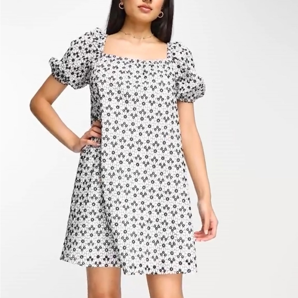 & Other Stories Frill Sleeve Embroidered Mini Dress White Blue Floral Tie Back - Picture 2 of 8